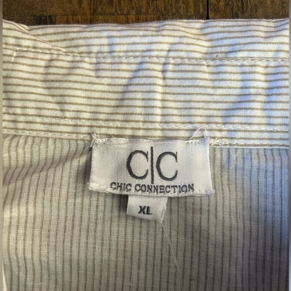 CC Chic Connection White/gray striped Shirt Belted Dress with Floral embroidery - Picture 11 of 12